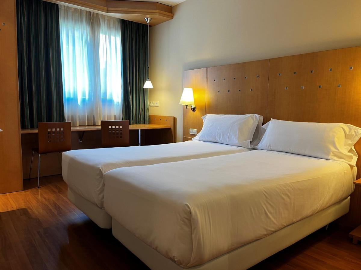 Holiday Inn Express Logrono Rioja By Ihg Exterior photo