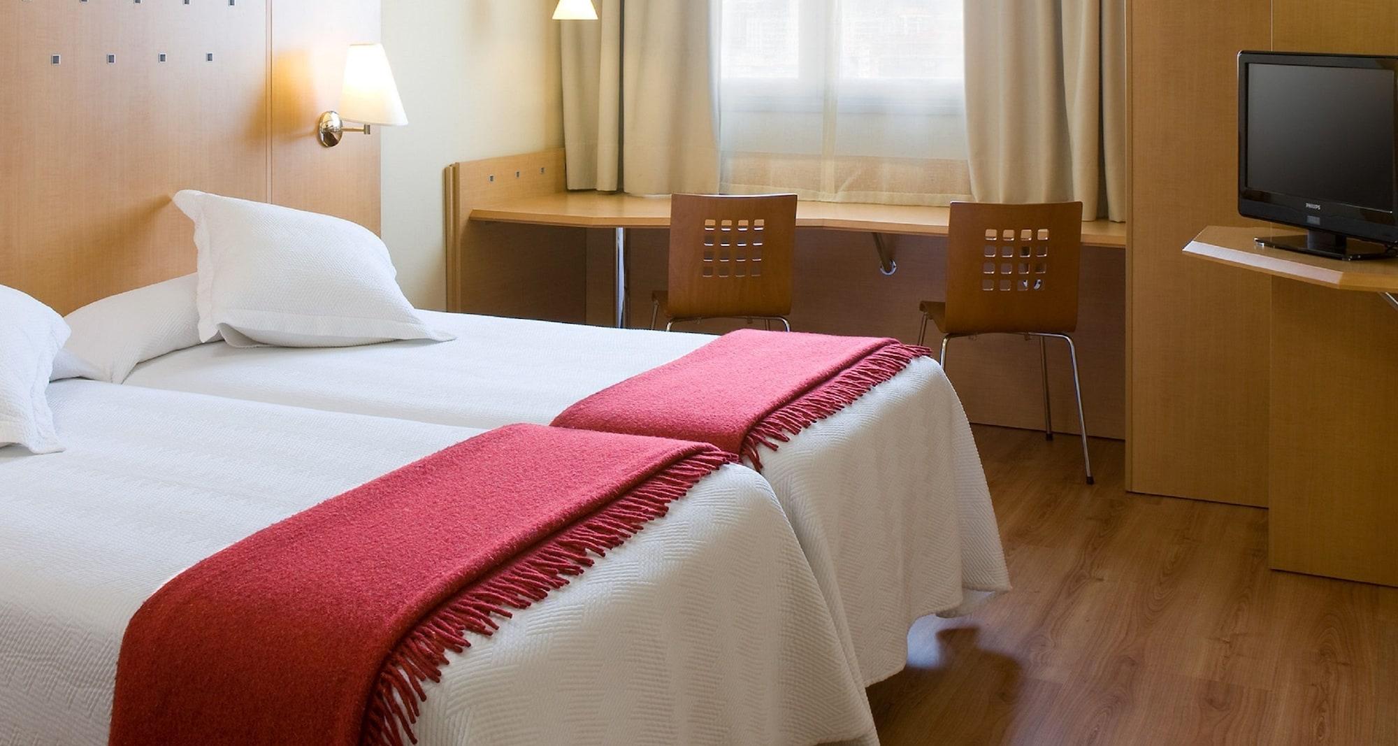 Holiday Inn Express Logrono Rioja By Ihg Exterior photo