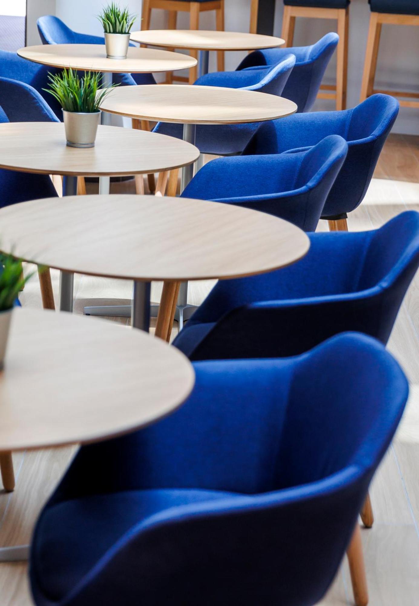 Holiday Inn Express Logrono Rioja By Ihg Exterior photo