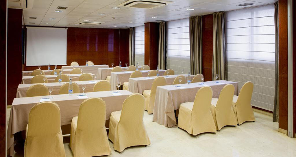 Holiday Inn Express Logrono Rioja By Ihg Exterior photo