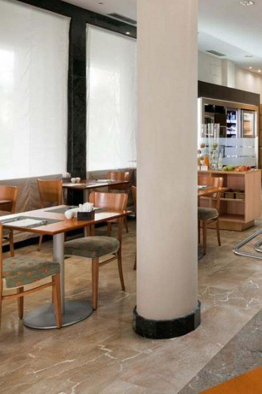 Holiday Inn Express Logrono Rioja By Ihg Exterior photo